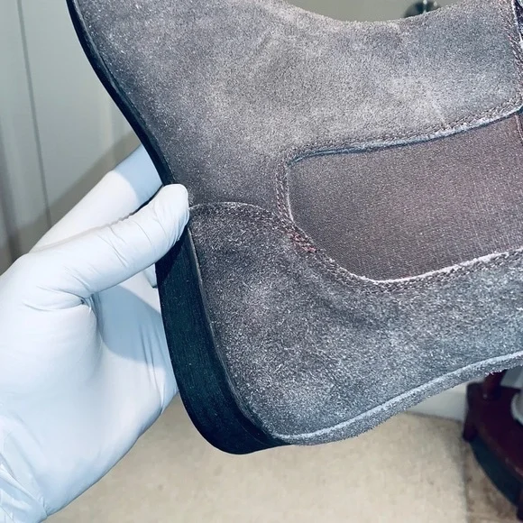 Urban Outfitters Ankle Suede Chukka Boots. - Picture 12 of 12